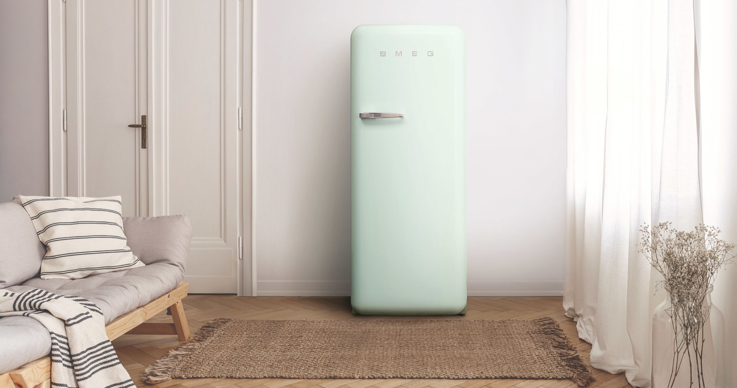 おしゃれ冷蔵庫 SMEG FAB32 ブラック 右開き-